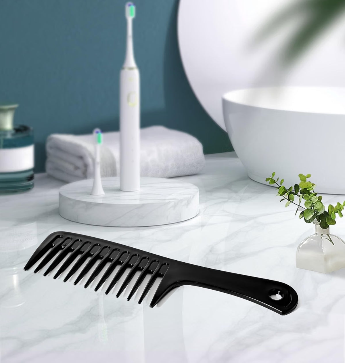 Combs & brushes